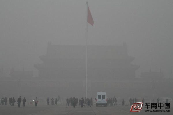 “十面‘霾’伏” 新能源汽車或成突圍良策