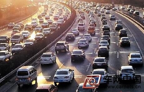 節后返程車輛增多 河北交警發布安全提示
