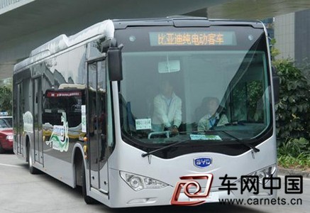 比亞迪電動公交車