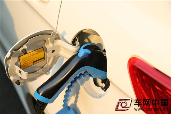 新能源車企夸大宣