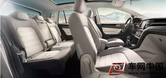 汽車前排座椅比后排安全