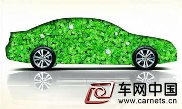 中國首臺插電式氣電混合動力卡車閃耀新疆車展