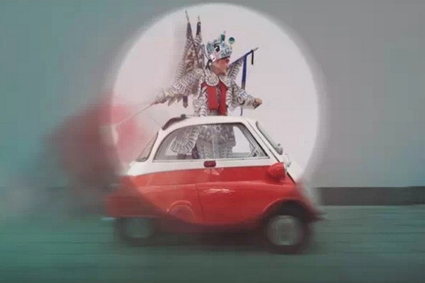 震撼全球的汽車時(shí)尚大片 挑逗你的腎上腺