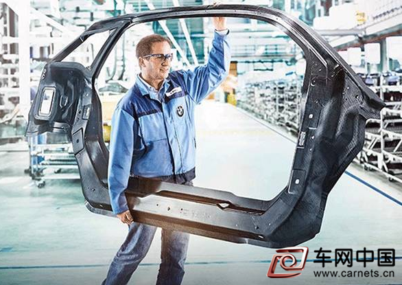 90%的人都覺得車重代表安全，可為啥車卻越造越輕？