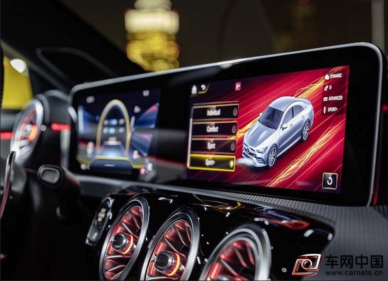 梅賽德斯-AMG CLA35 4MATIC 顯示器