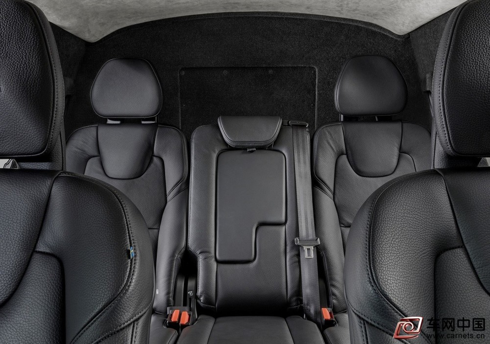 Volvo-XC90_Armoured-2020-1600-03