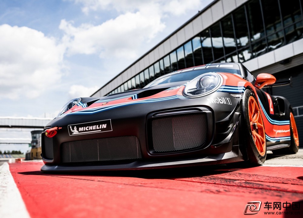 Porsche-911_GT2_RS_Clubsport-2019-1600-06