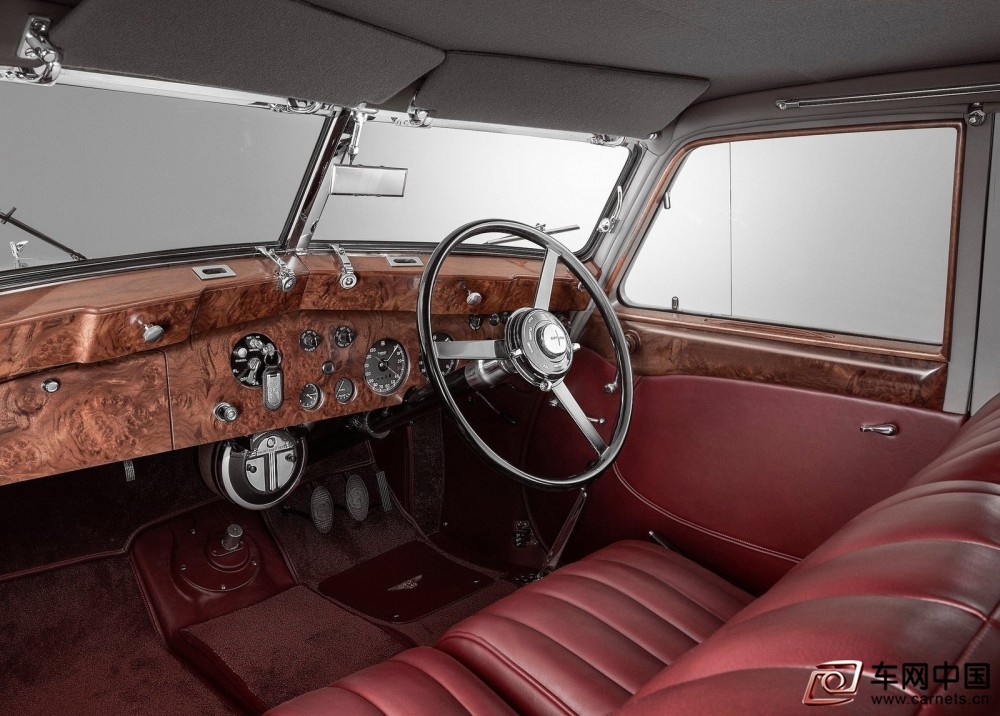 Bentley-Corniche-1939-1600-06