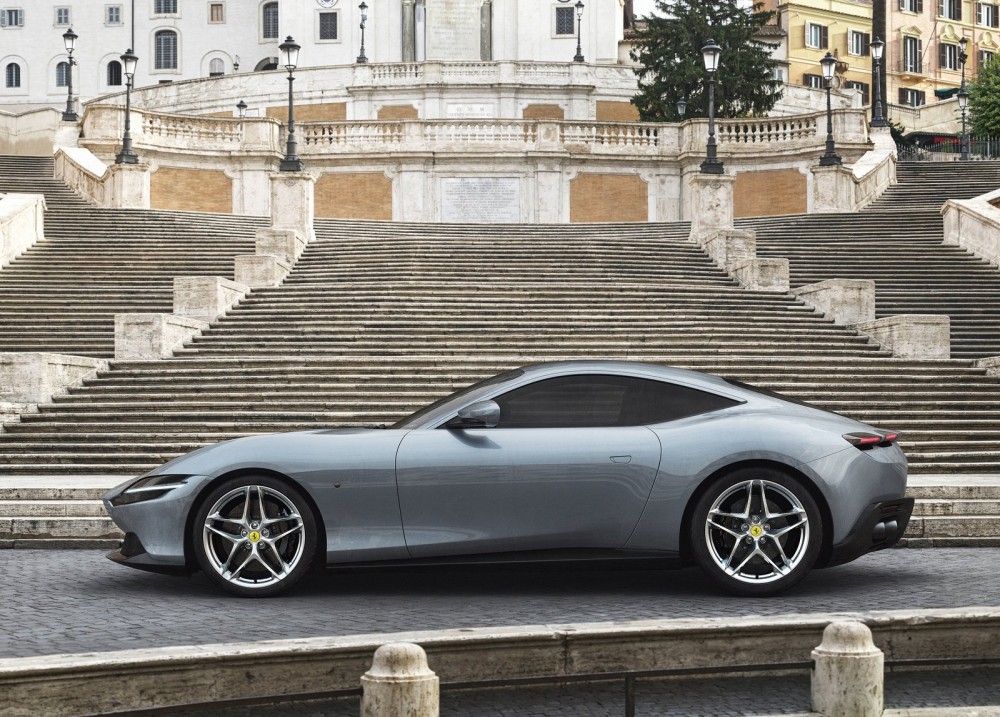 Ferrari-Roma-2020-1600-04