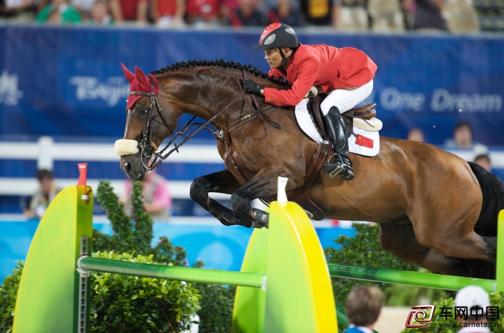 olympic-games-2008-hong-kong-beijing-games-august-2008-zhenqiang-li-chn-riding-jumpy-des-fontaines-show-jumping-first-qualifying-round-MBEWHG