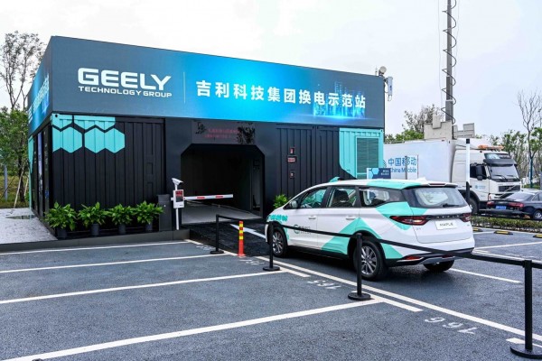 吉利入局換電模式 2020年計劃在重慶建35座換電站
