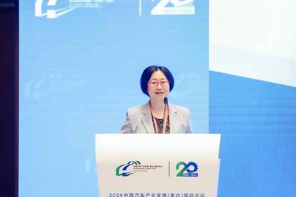 紀亮_調整大小.jpg