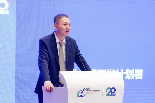 王東_調整大小.jpg