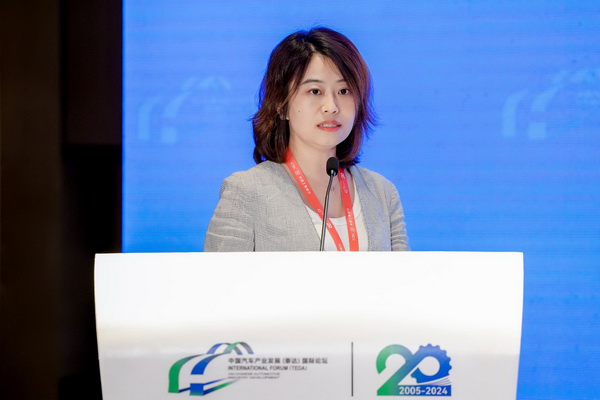 石紅：關于汽車產業低碳發展政策的思考